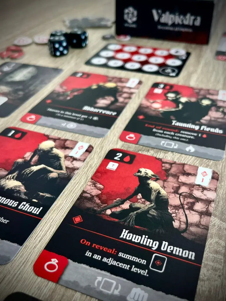 Valpiedra: Descensus ad Tenebras, juego de mesa con cartas de monstruos y dados