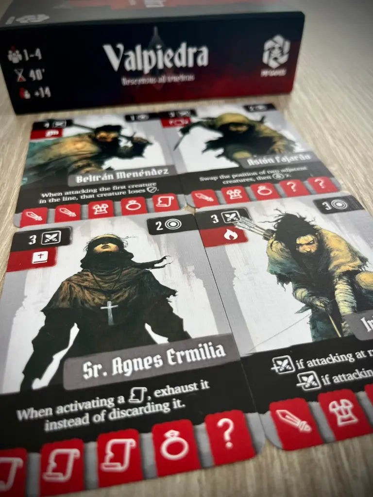 Valpiedra Descensus ad Tenebras juego de mesa con cartas de personajes